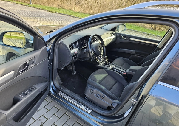 Skoda Superb cena 51900 przebieg: 182000, rok produkcji 2014 z Nowy Wiśnicz małe 106